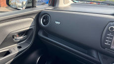 Toyota Yaris 1.5 Hybrid Y20 5dr CVT [Bi-tone] Hybrid Hatchback